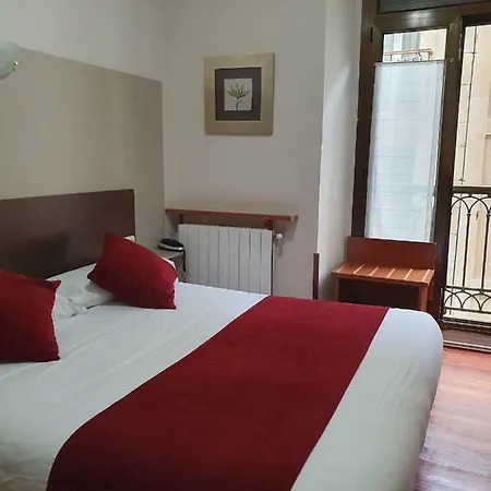 ゲストハウス ペンション アラメダ 2*